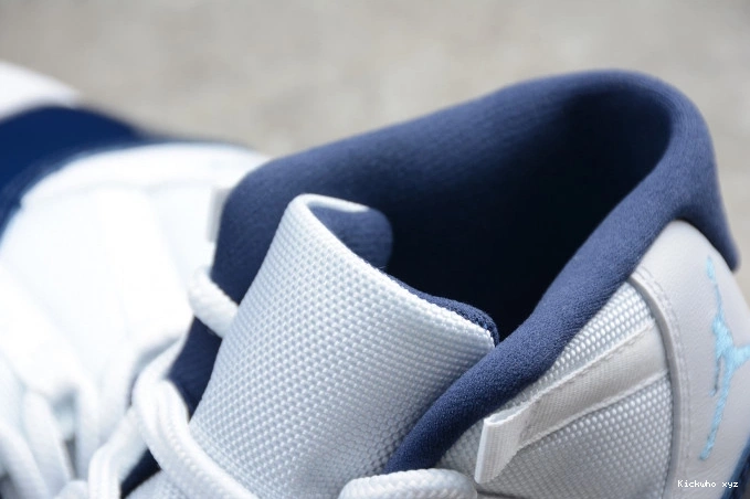 11 Navy Air Retro Jordan 378037-123 Midnight 0714